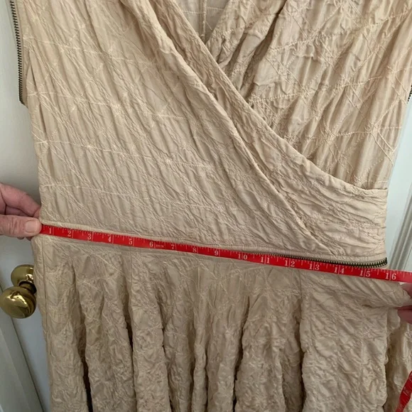 All Saints Vintage Quilted Cream Zippered Dress - Picture 5 of 7